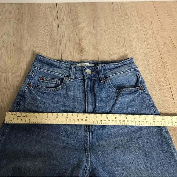 H&M High Rise Wide Leg Classic Straight Blue Jeans Size 2 - Picture 6 of 7